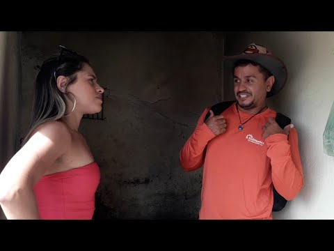 LARANJINHA PASSA A PERNA NA LOIRA E SE DÁ MAL