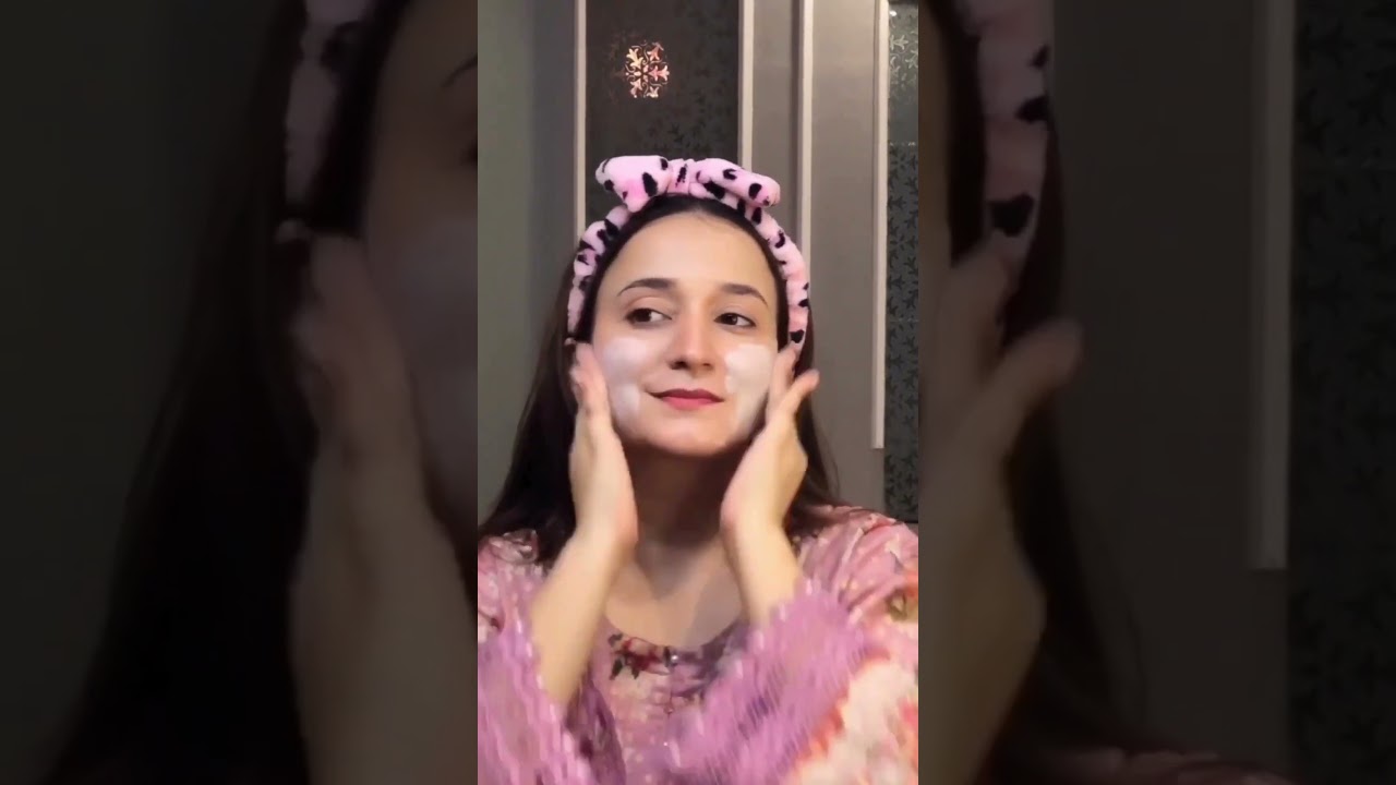 Saffron 3 in 1 Scrub, Wash & Mask – Your All-in-One Glow Solution!