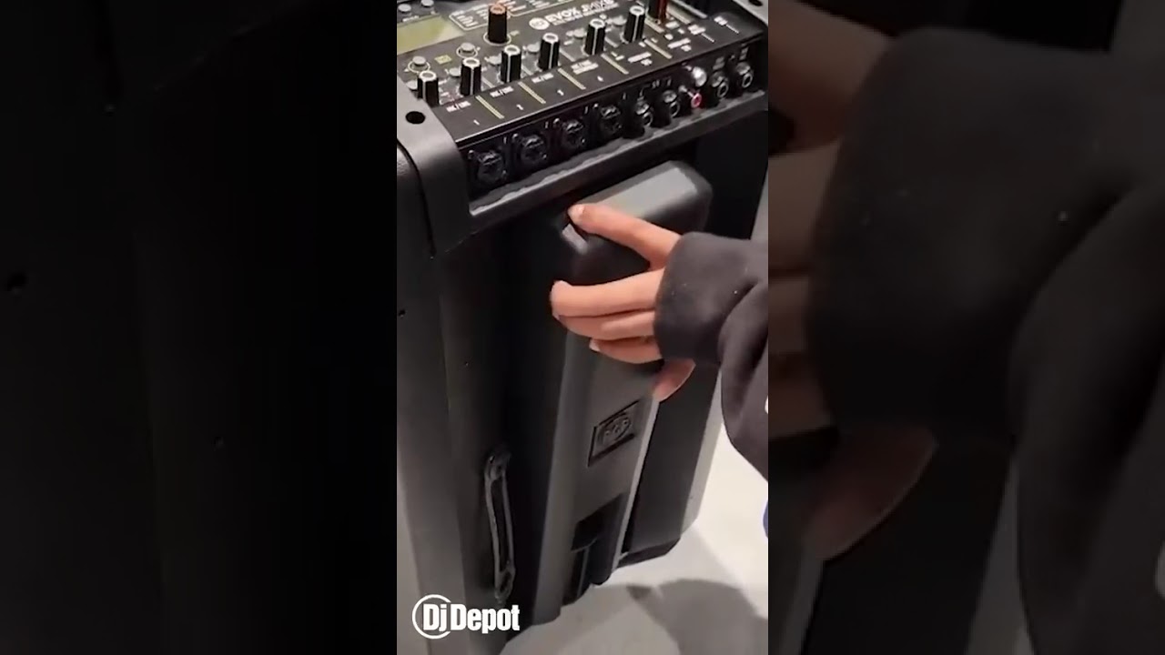 Meet the RCF EVOX JMIX8—a portable 2-way array system that brings power, quality, and lexibility.