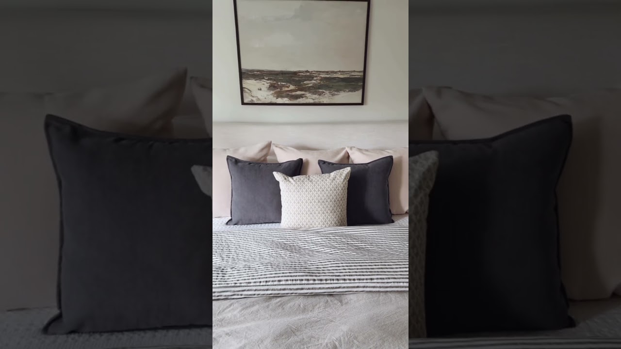 Amazon just keeps getting better! This bedding is a favorite for the upcoming season 🙌🏻🍂 