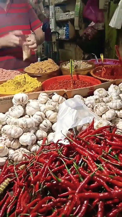emak beli cabe bawang #pasartradisional #cabaikeriting