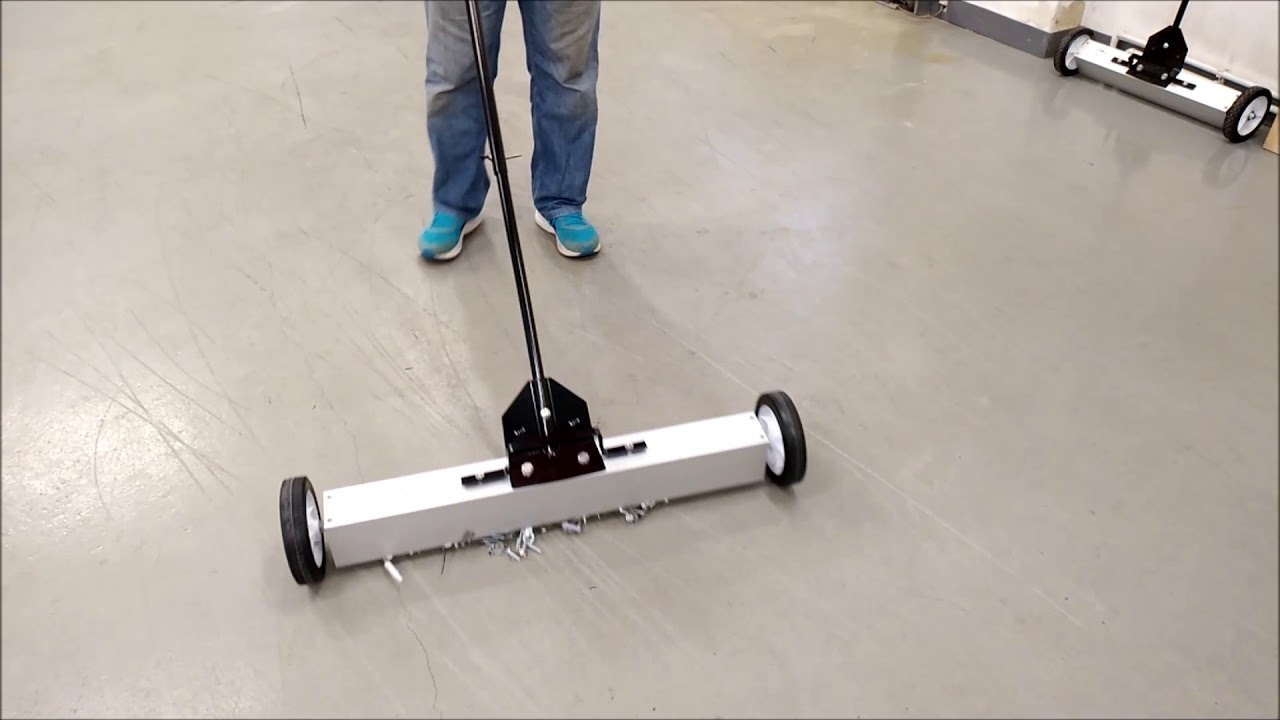 Magnetický kolový ruční zametač