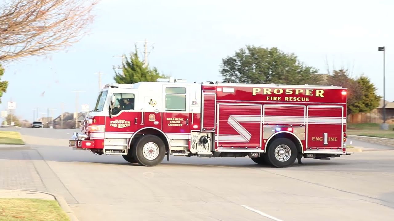 [Prosper Fire Rescue] (Q Siren + Wail + Air Horn) Engine 1 responding to a MVA.