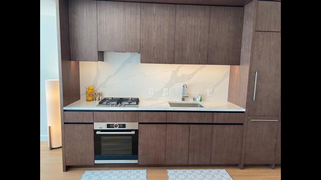 Emerald 1 Bed with Den for Rent