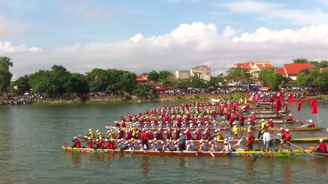 Quốc Khánh mùng 2/9/2024 Huyện Lệ Thủy Quãng Bình tổ chức lể đua thuyền truyền thống