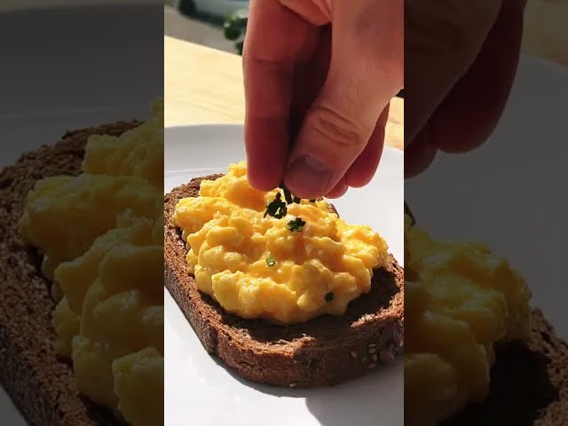 Easy Scrambled Eggs For Students class=