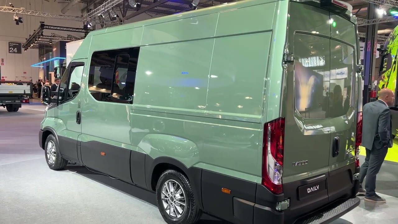 Iveco Daily 35 210 & seats (2024) Walkaround - Transpotec Logitec 2024 - Fiera Milano Rho