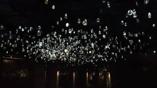 James Tapscott: 1,200 Glowing Resin Bulbs | The Beholder Light Installation