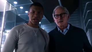 DC's Legends of Tomorrow 2x03 Voice Message From Future Barry Allen in 2056