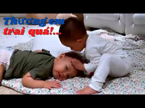 LISA Sau Khi NGủ Dậy Hun Em Trai LEON Siêu Cute..[Hồ Ngọc Hà Kim Lý]