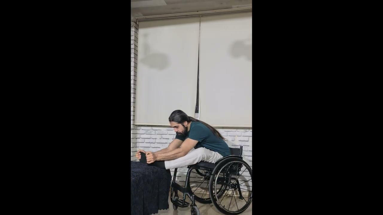 Boynum kırıldı, omuriliğim koptu ve felç kaldım. Spor yaparak iyileşmeye çalışıyorum. Gün 2719