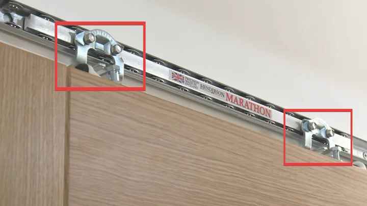 HENDERSON MARATHON  1-DOOR SLIDING TRACK SYSTEM  | Screwfix