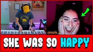 I played piano with a broken finger on OMEGLE...