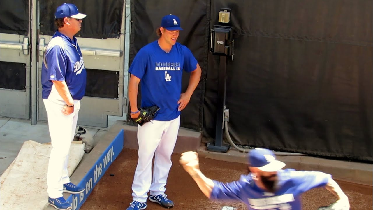 Clayton Kershaw & Brian Wilson in Bullpen Before Ryu Pitches 7-13-14