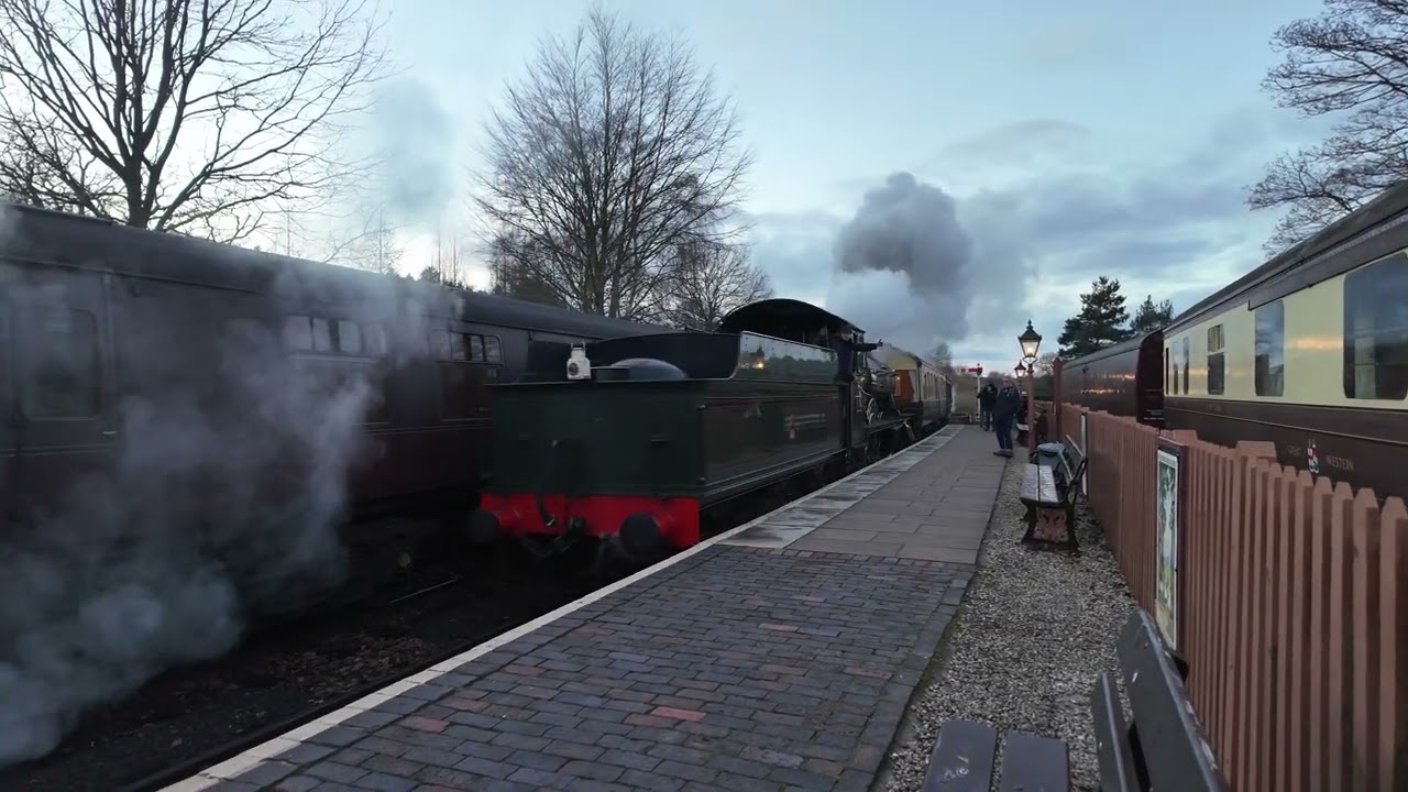 Steam train Bradley manor pulls into Arley Jan 2026