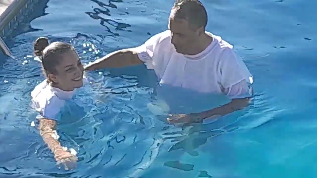 Igreja templo do Espírito Santo Batismo nas águas Pastor Jefferson parte 2 Bauru SP  MaryDota