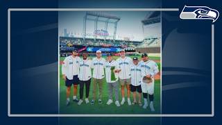 Seahawks throw out first pitch at Mariners game