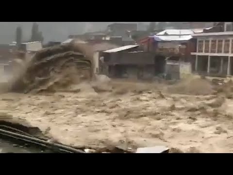 Video: Lluvia monzónica: ¿salvación o muerte?