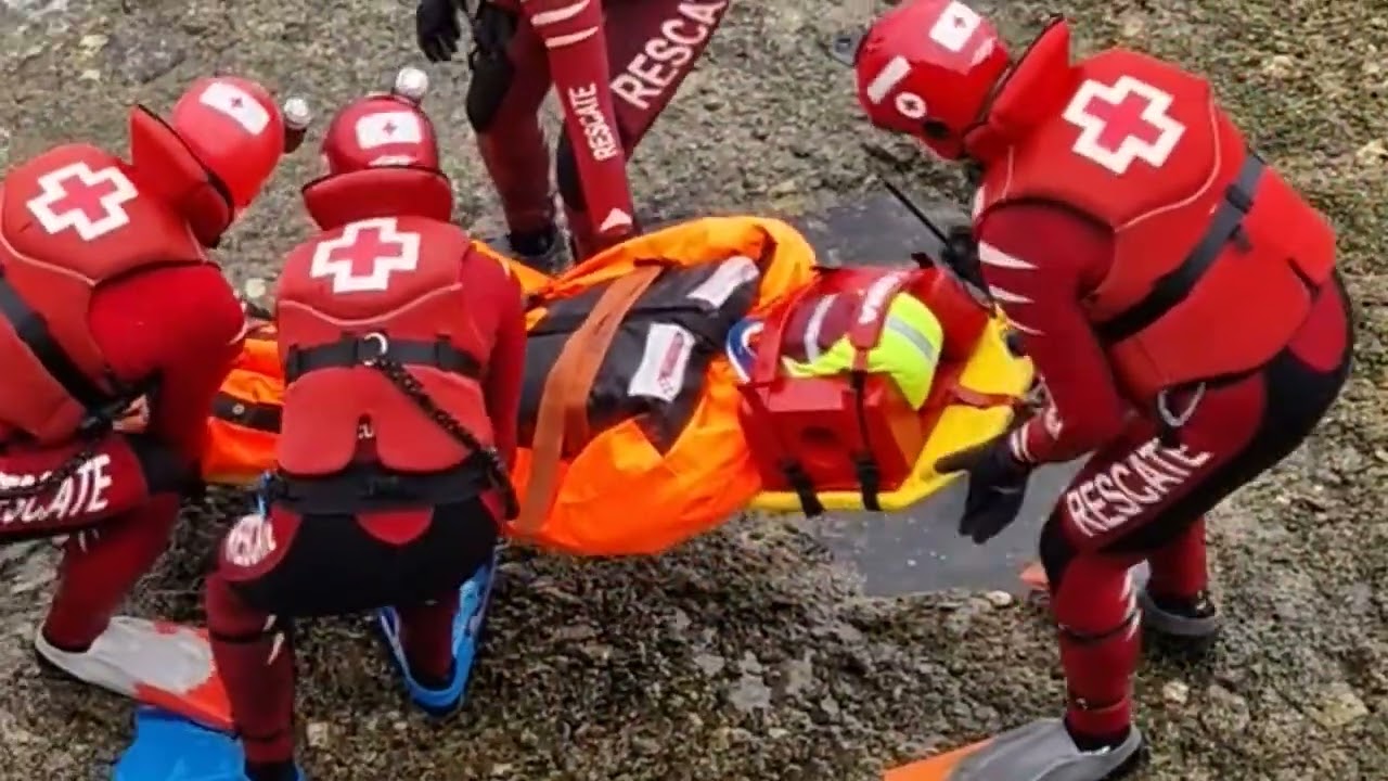 Simulacro de rescate y evacuación de personas e incidente de barco en llamas