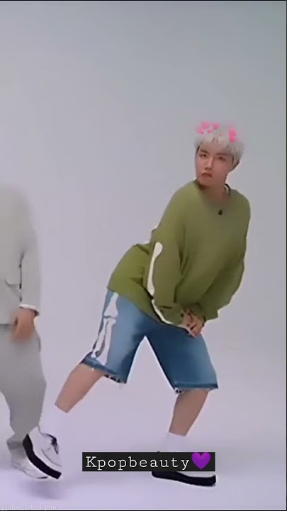 Wait for hobi twerking😂 #jhope #bts #army ⟬⟭💜