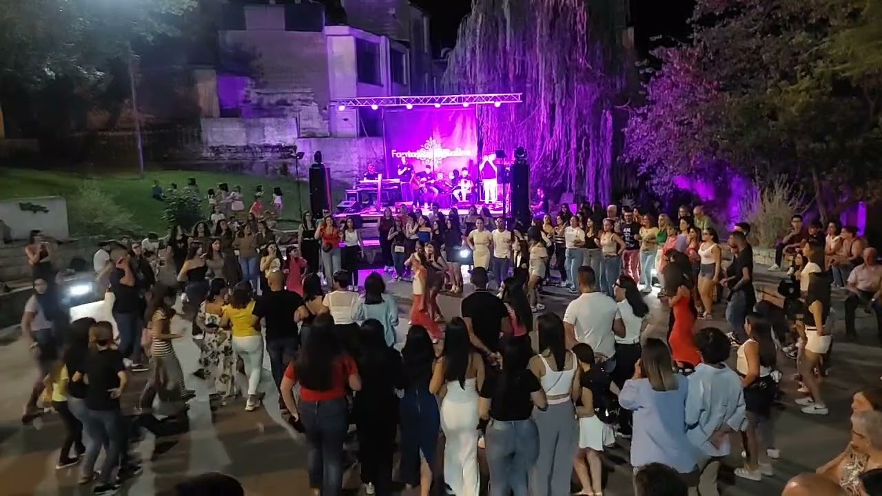 Oliena che balla con Fantasìa de ballos   su ballitu, Sant'ignazio 2025