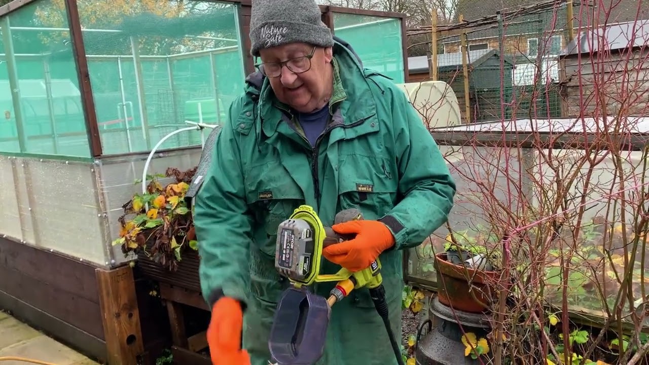 Помойте мой внутренний дворик под высоким давлением вместе со мной