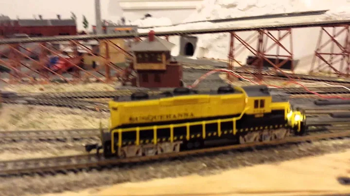 LifeLike N-Scale GP18 with DCC and Custom Ditch Lighting using Digitrax DZ146