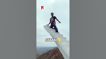 Speed climbs the most dangerous ladder in the world!🤯🇨🇳#speed #ishowspeed #china #stream