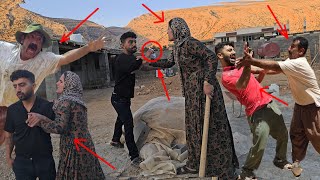 Me i s request tosell the land was rejected Hamida refused to sign the document a scandal ensued