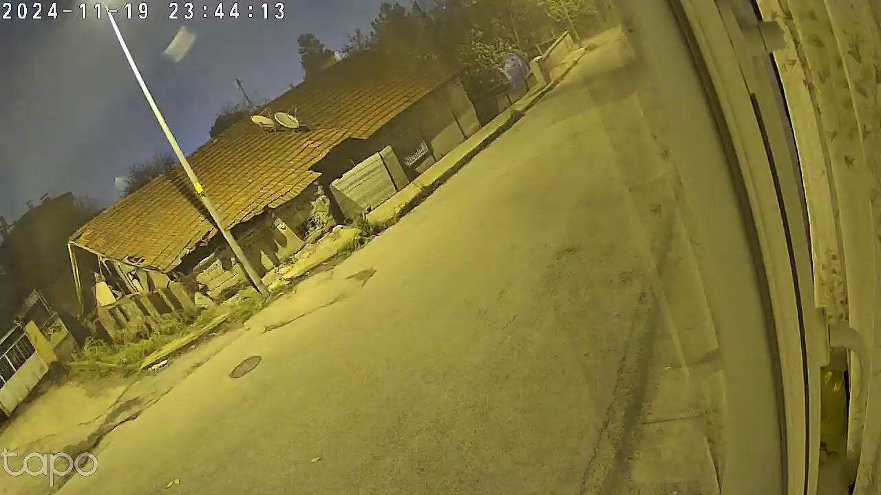 Bizim camın altı özellikle taciz ediliyor saldırıya uğruyoruz İsa'nın oğlu İsa cami yönetimi hepsi 