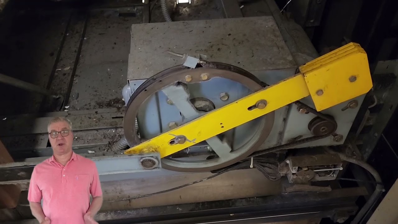 Old Elevator Door Still Working After 40 Years (Here’s How)