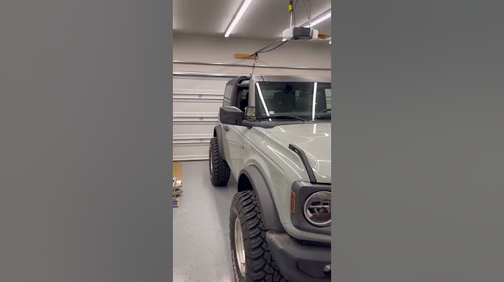 Offroad Ford Branco with New Vinyl. Apex Vinyl Solutions LLC