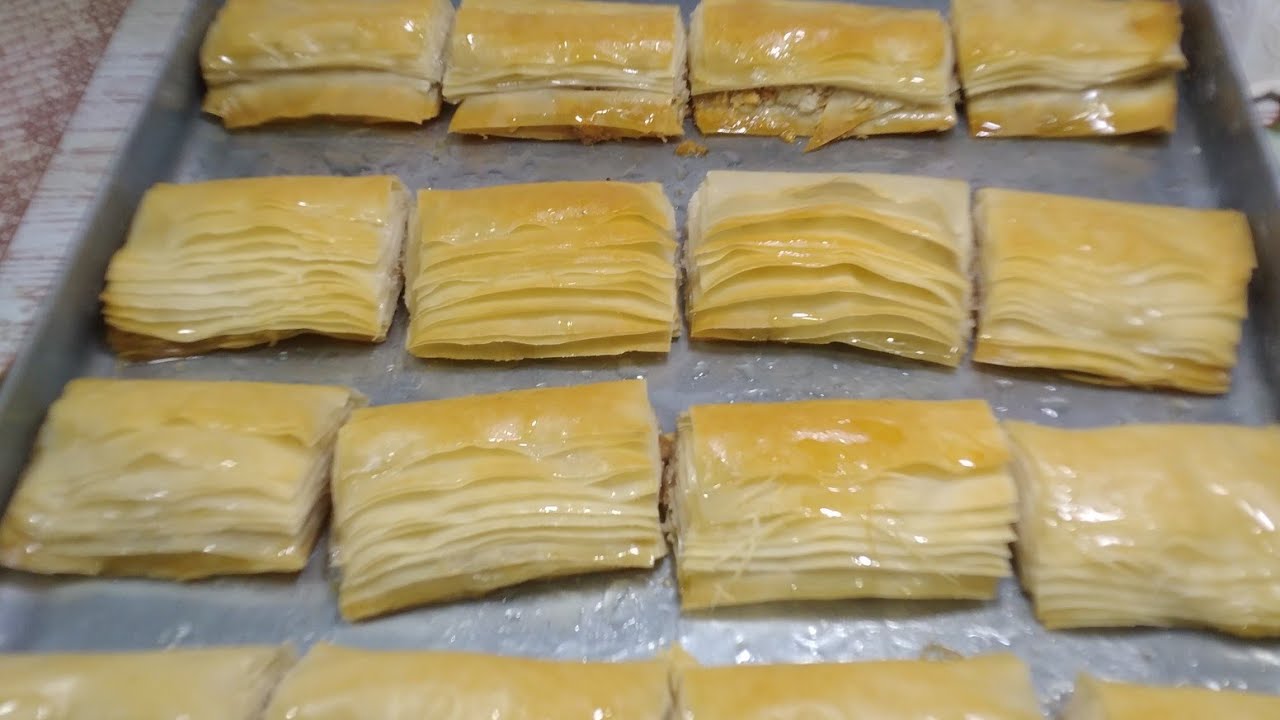 طريقه جديده للاجلاش بدون فرد وبدون تعب جربيه🎉حكايه مطبخ ماما صفاء وشوشو#جلاش #هيعجبك #وصفات #سهله # 