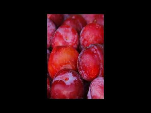 RÜYADA KIRMIZI ERİK YEMEK