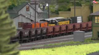 DMIR - Two Yellowstone & 130 Ore Cars DMIR - Two Yellowstone & 130 Ore Cars