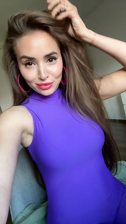Have you seen my live stream today? I'm live streaming on Youtube, Monday to Friday!