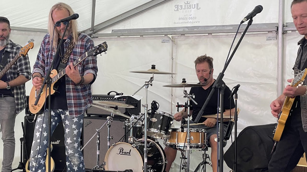 Melonhead Man playing live at Cranfest September 2021 YouTube