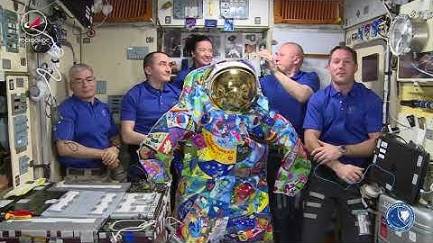 The Spacesuit Art Project eng.