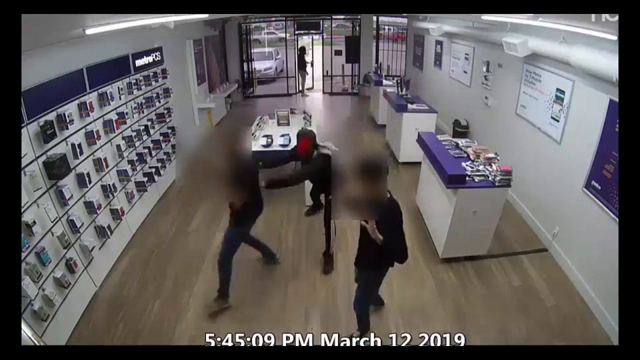 Serial Cell Phone Store Robbery Crew Sought by Houston Police - YouTube