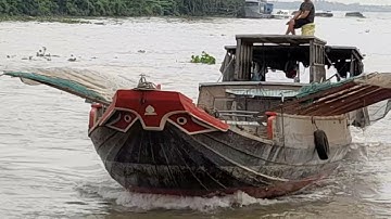 Kịch tính hấp dẫn ghe sàlan chỡ khẫm vượt cống 7 cửa 