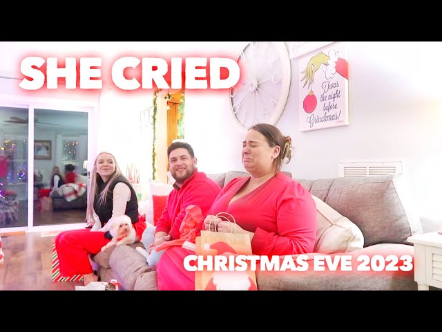 CHRISTMAS EVE 2023 | Family 5 Vlogs class=
