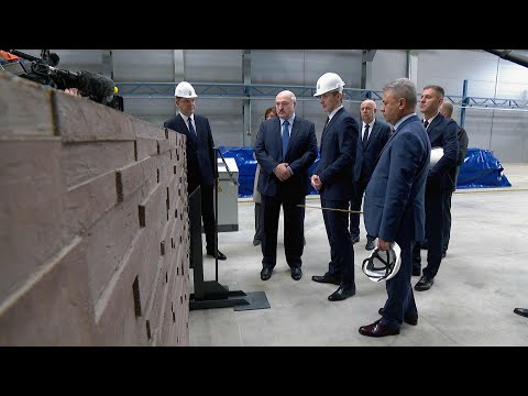 Лукашенко обращает внимание