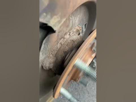 2017 grand caravan scraping noise while driving found! Rear wheel