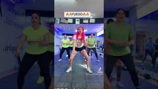 #tiktok #dance #zumbacardio #danceworkout #ejercicio #baile #zumbacoreo #danceexercise