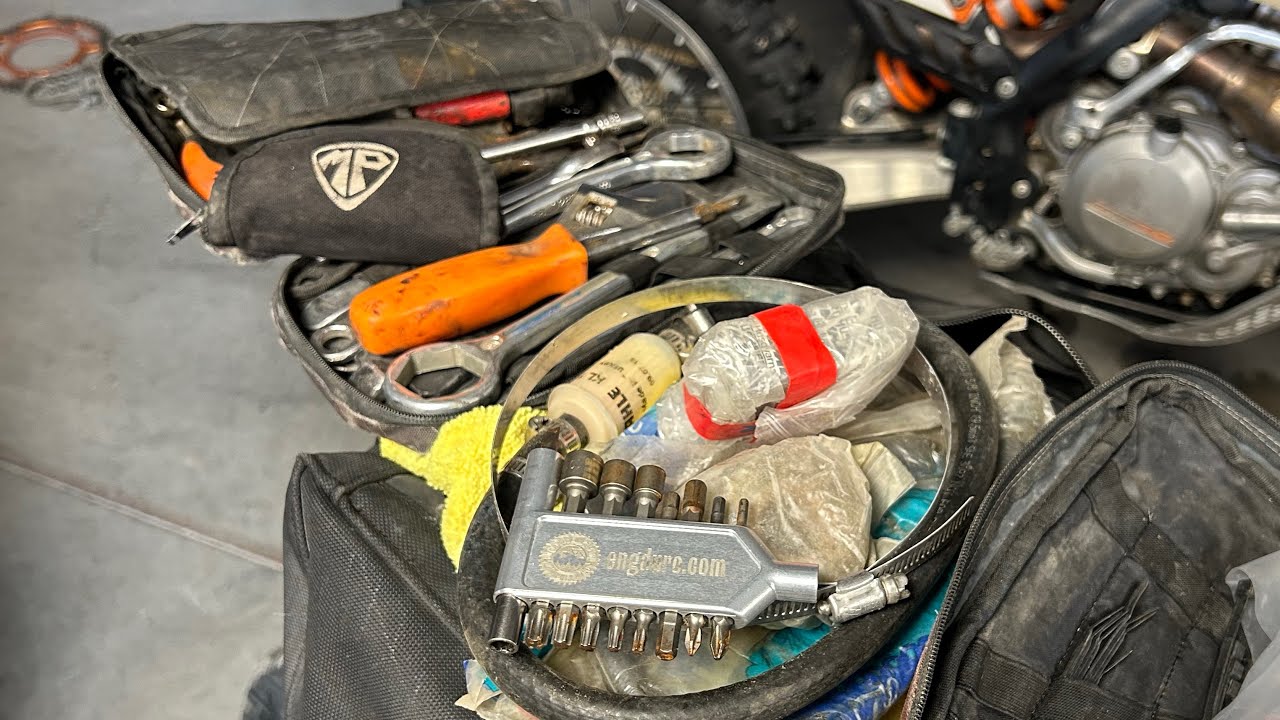 Что взять с собой? Рюкзак, снаряжение для велотуризма с Джимми Льюисом. @KLIMMotorcycle @GiantLoo...