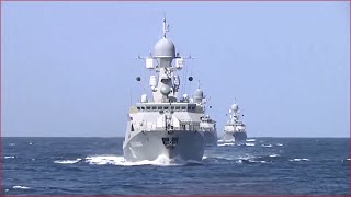 Запуск крылатых ракет с кораблей по ИГИЛ в Сирию из акватории Каспийского моря Запуск крылатых ракет с кораблей по ИГИЛ в Сирию из акватории Каспийского моря