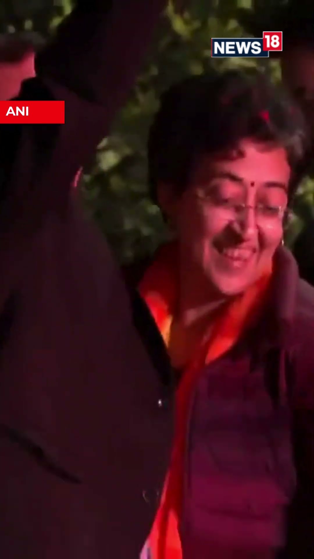 AAP’s Atishi Dances To Celebrate Her Kalkaji Seat Win In Delhi Polls | Delhi Election Results | N18S