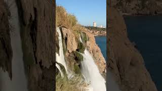 Анталия водопад в Средиземное море