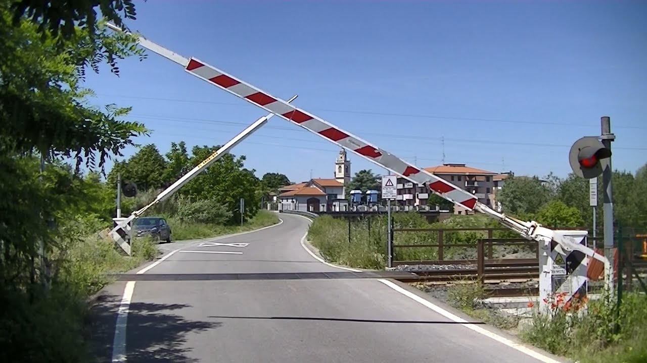 Spoorwegovergang Colorno (I) // Railroad crossing // Passaggio a livello
