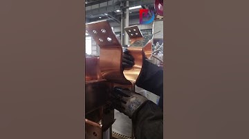 Fixing the busbars on the transformer body